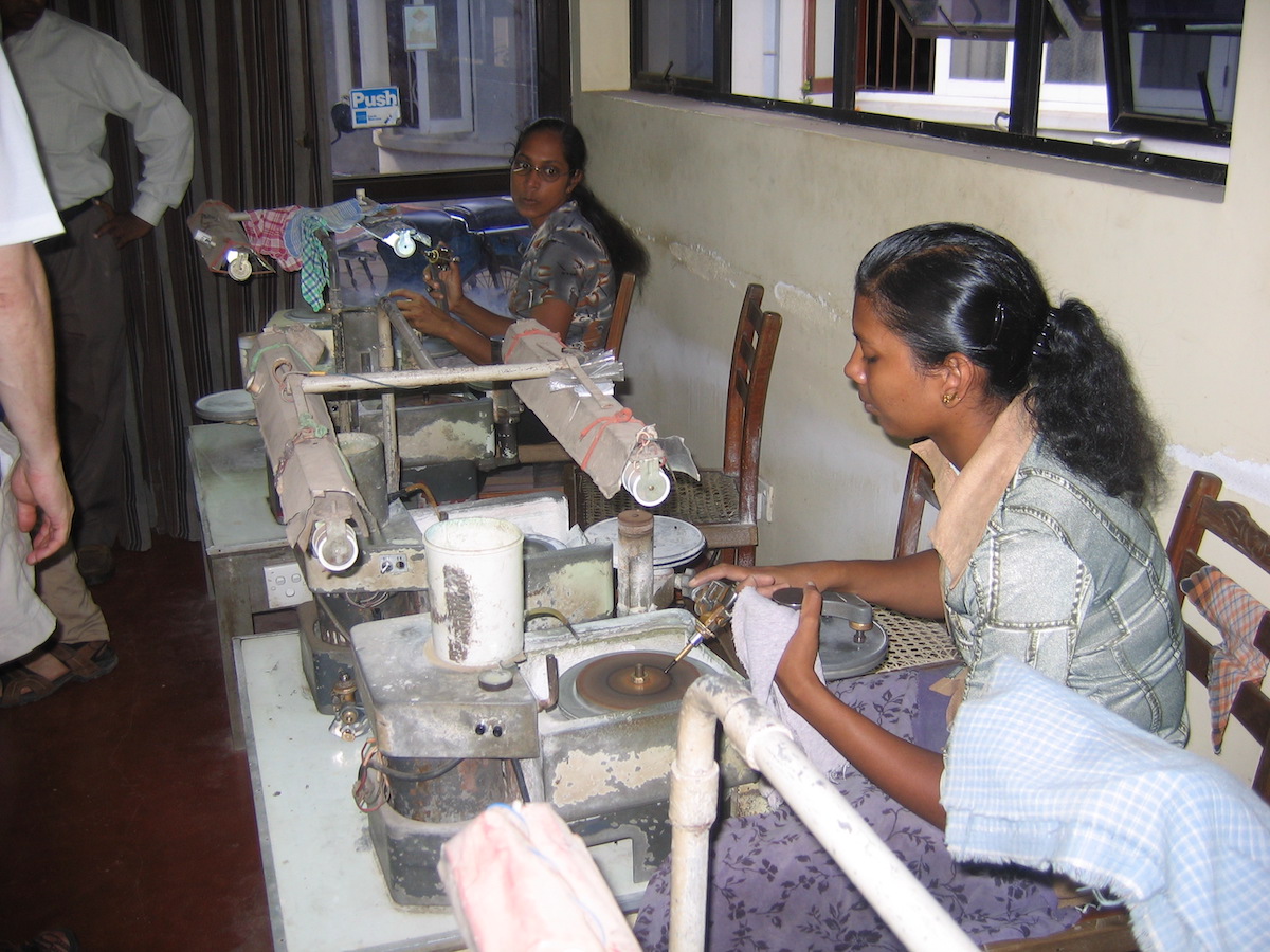 This is how sapphires are faceted and cut in Sri Lanka
