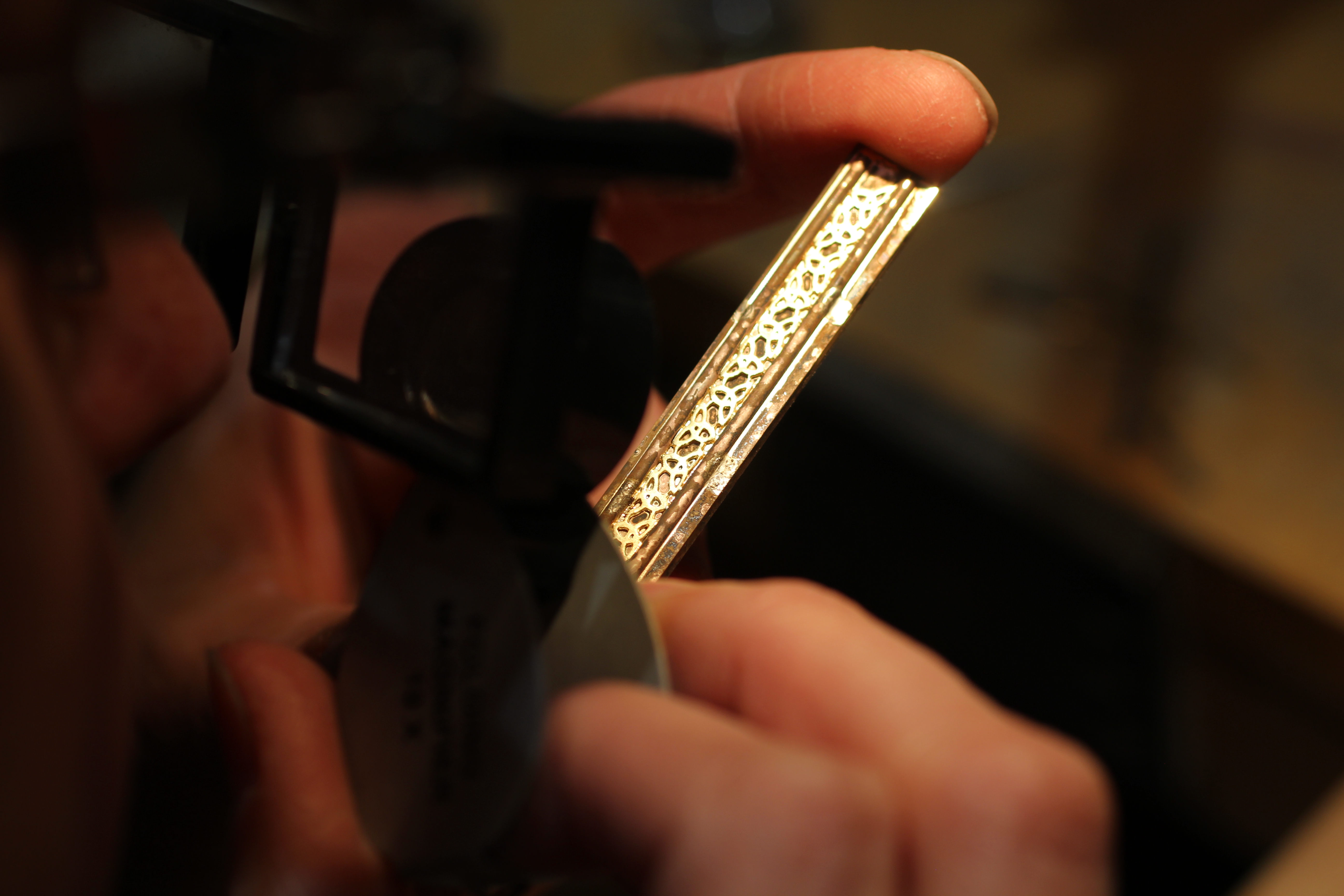 Making a two tone wedding band by hand is a beautiful artistic process! At Reflective Jewelry, our techniques are rooted in a centuries old Spanish tradition.