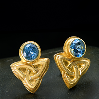Aria earrings with aquamarine  in 18K Yellow Gold
